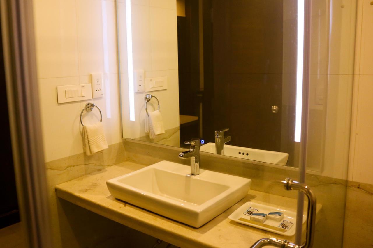 Oyo 3345 Shubham Beach Hotel Пури Екстериор снимка